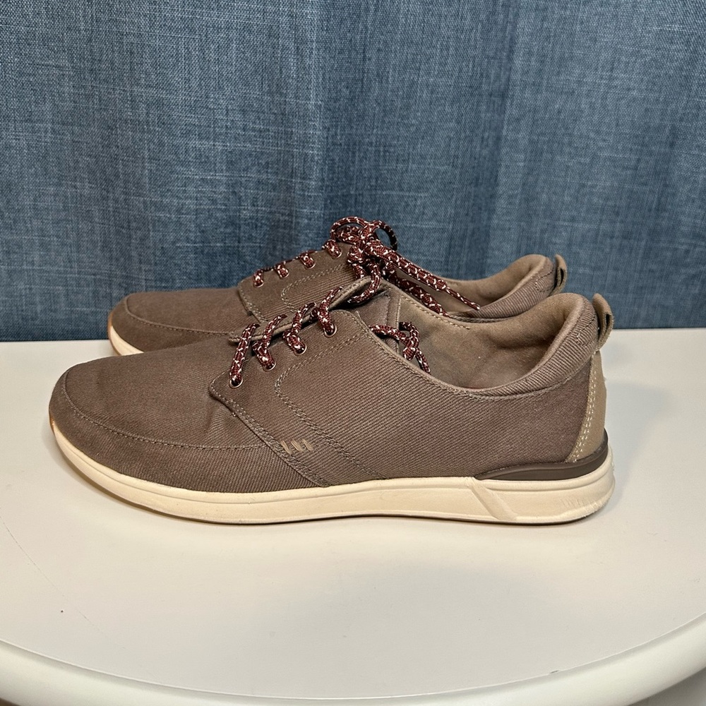 Reef Women's Rover‎ Low Fashion Sneaker
